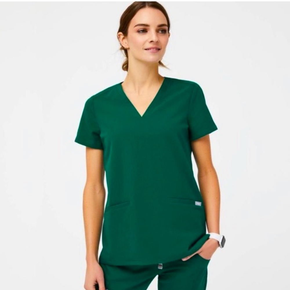 LIMITED EDITION COLOR! FIGS Casma Three Pocket Scrub Top